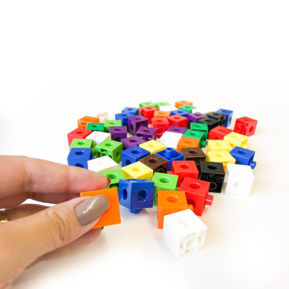 A067-A - Cubos de encaixe (Linked Cubes) 4