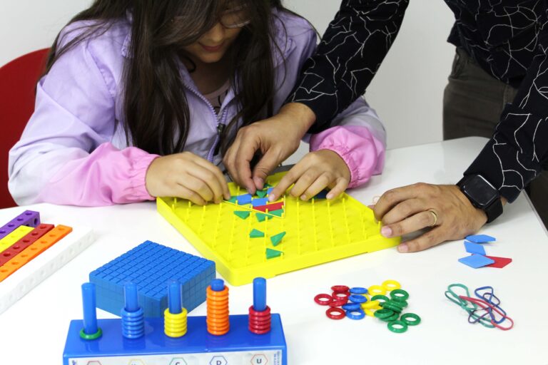 Descubra como a Avaliação 360 no PEI apoia a recomposição da aprendizagem em matemática com soluções práticas da MMP para escolas e educadores.